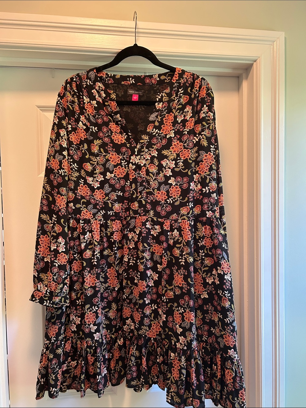 Vince Camuto Black Floral Long Sleeve Tiered Dress with Peach Accents